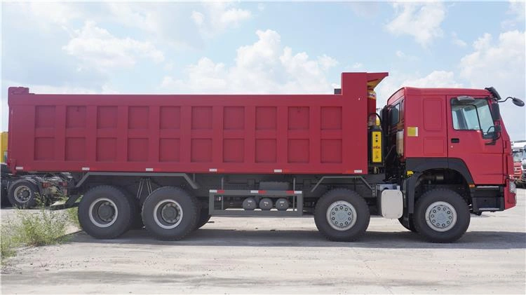 training-big-trucks-sino-trucks-in-uganda